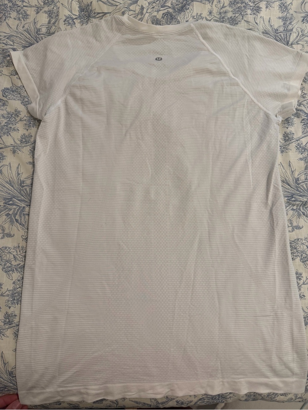 Lululemon white swiftly tee - Picture 1 of 3